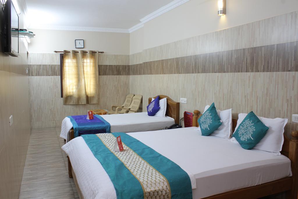 R B Residency Hotel Chennai Esterno foto